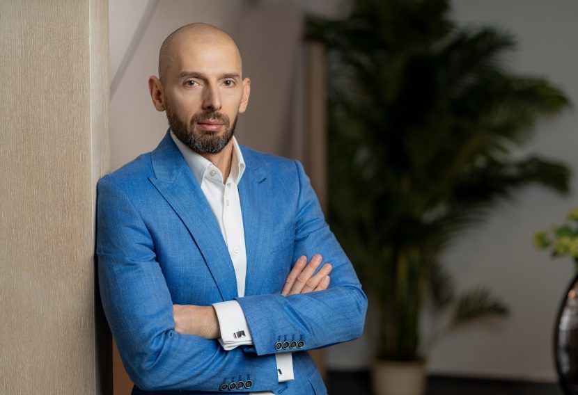 Lucian STreche LT Wealth